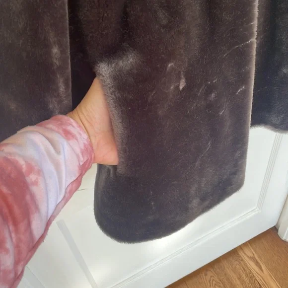 Charcoal vintage faux fur. Two hidden closures, two pockets SZ 10 vintage EUC - Picture 3 of 10